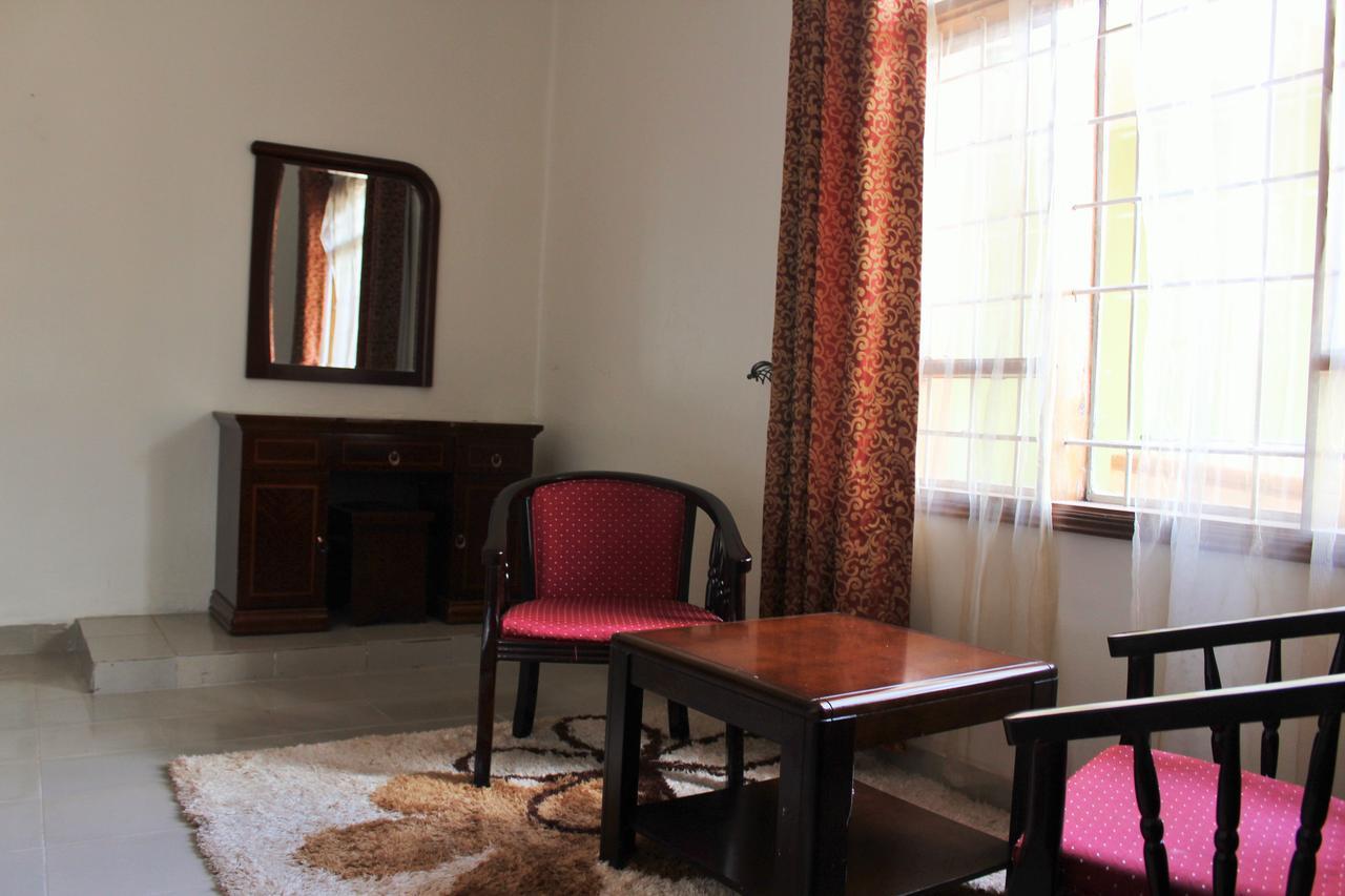 Cepha'S Inn Kabale Exterior photo
